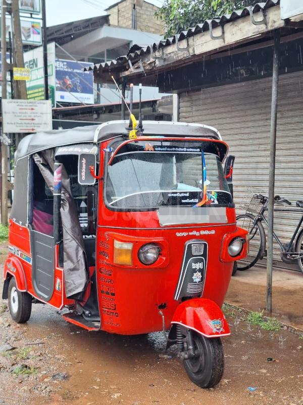 Bajaj Three Wheel 2010 - பயன்படுத்தப்பட்டது முச்சக்கர வண்டி sale in Sri Lanka - patpat.lk