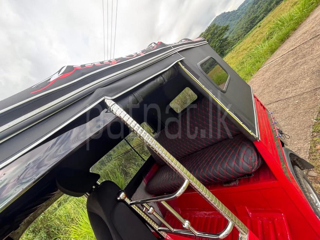 Piaggio Three Wheel 2010 - பயன்படுத்தப்பட்டது முச்சக்கர வண்டி sale in Sri Lanka - patpat.lk