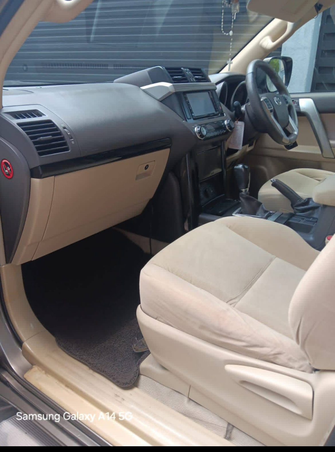 Toyota Land Cruiser 2015 - Used SUV sale in Sri Lanka - patpat.lk