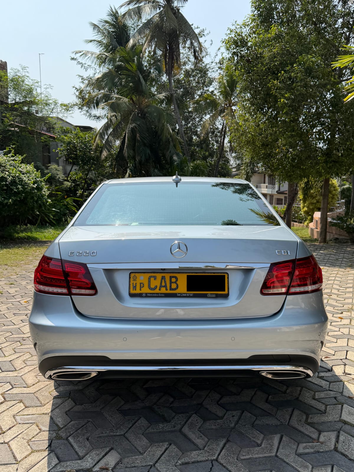 Mercedes Benz E Class 2013 - பயன்படுத்தப்பட்டது கார் sale in Sri Lanka - patpat.lk