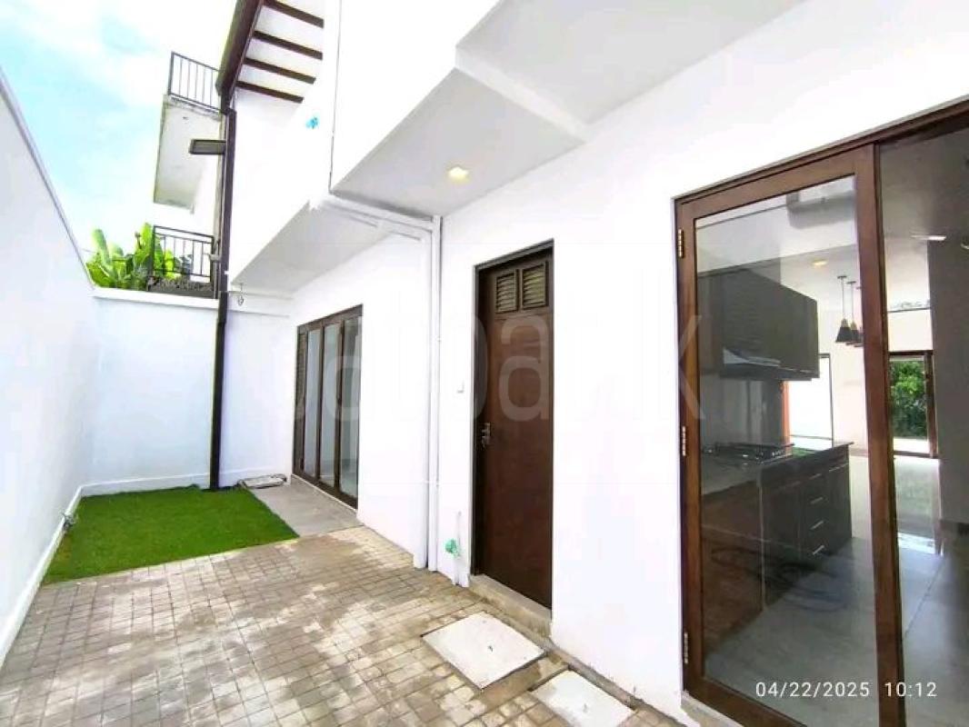 House for Sale in Athurugiriya