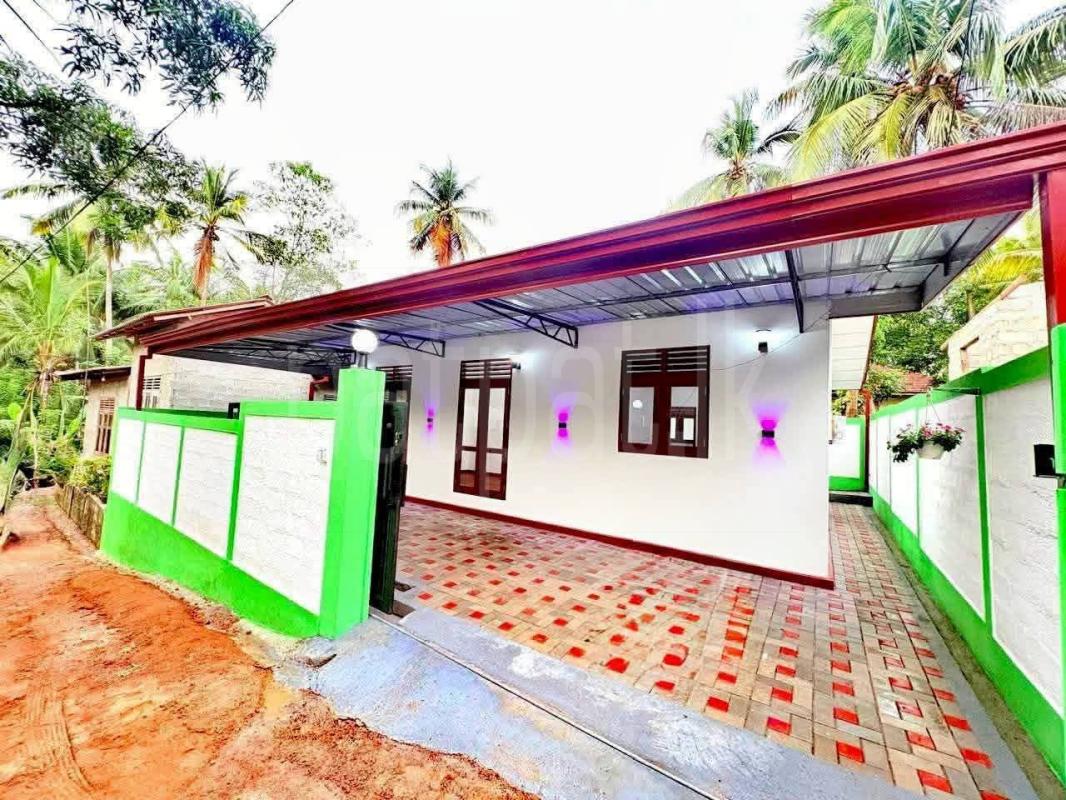 House for Sale in Weliveriya