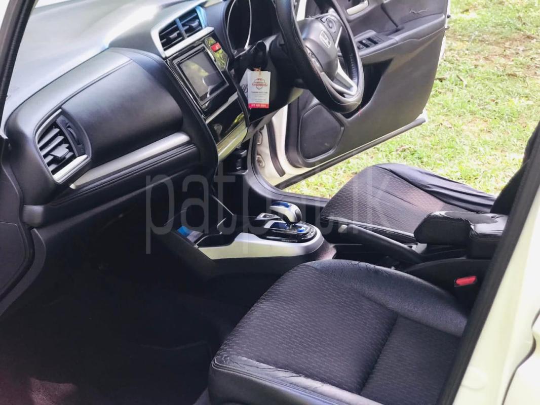 Advertisement image 4