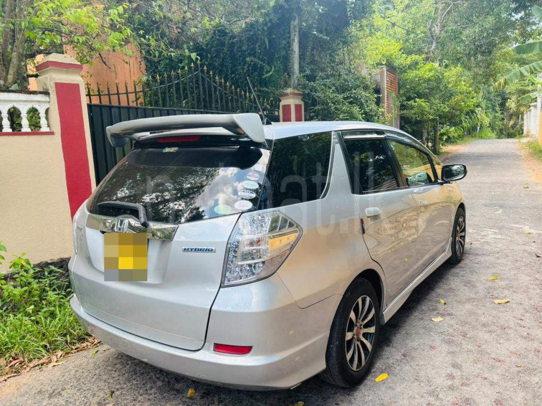 Honda Shuttle 2013 - Used Car sale in Sri Lanka - patpat.lk