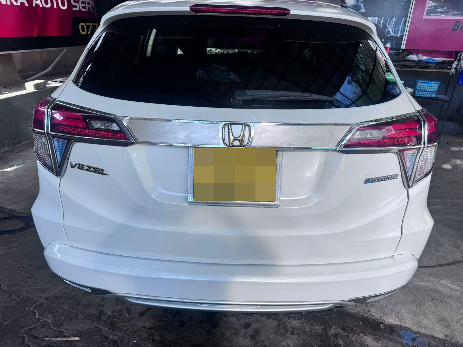 Honda Vezel 2014 - பயன்படுத்தப்பட்டது SUV sale in Sri Lanka - patpat.lk