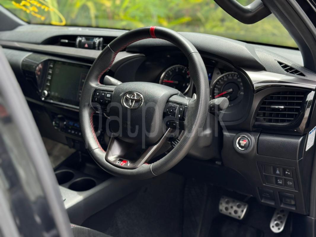 Advertisement image 4