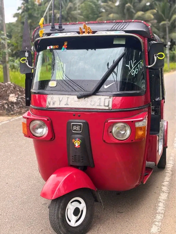 Bajaj Three Wheel 2011 - භාවිතා කරන ලද ත්‍රිරෝද රථය sale in Sri Lanka - patpat.lk
