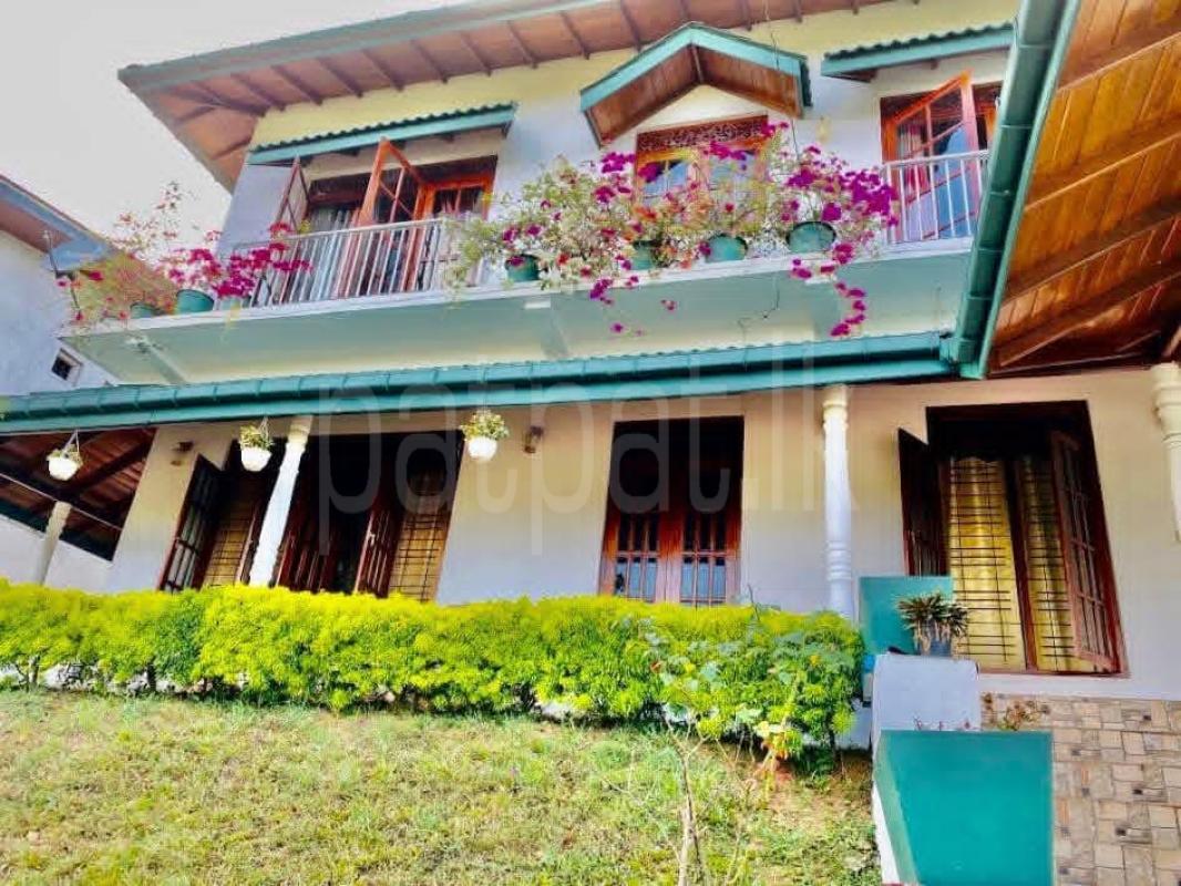 House for Sale in Peradeniya