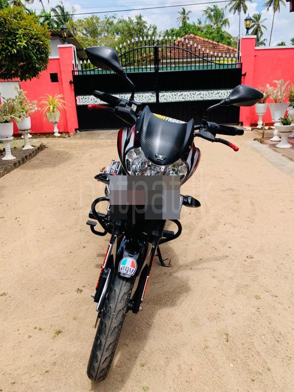 Bajaj Discover 2024 - பயன்படுத்தப்பட்டது பைக் sale in Sri Lanka - patpat.lk