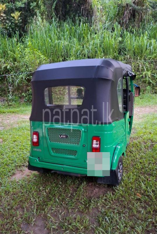 Bajaj 4 stroke 2025 - பயன்படுத்தப்பட்டது முச்சக்கர வண்டி sale in Sri Lanka - patpat.lk