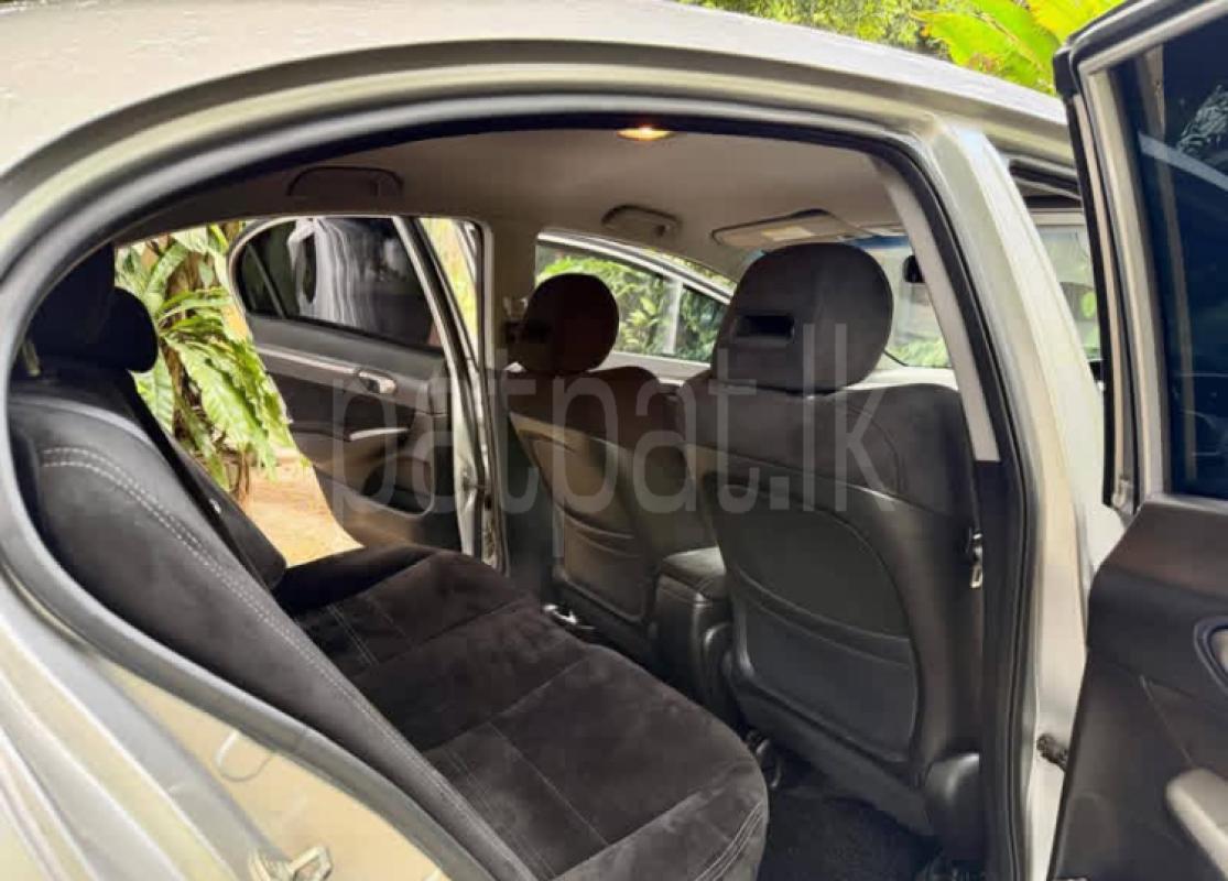 Honda Civic 2010 - භාවිතා කරන ලද කාර් sale in Sri Lanka - patpat.lk