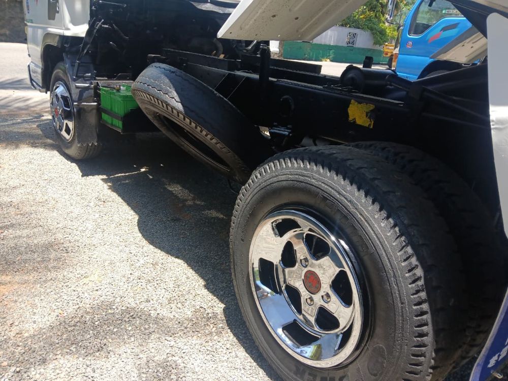 Isuzu NKR 1997 - Reconditioned Truck sale in Sri Lanka - patpat.lk