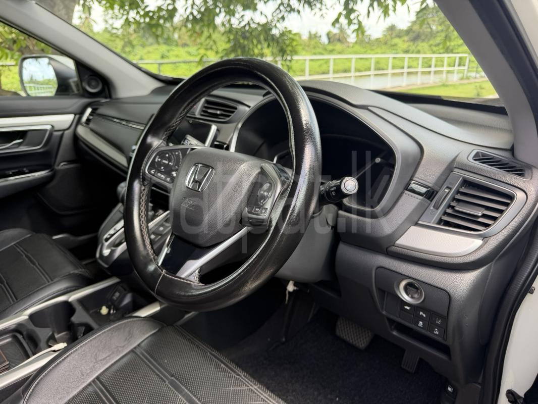 Honda CR V 2018 - பயன்படுத்தப்பட்டது SUV sale in Sri Lanka - patpat.lk