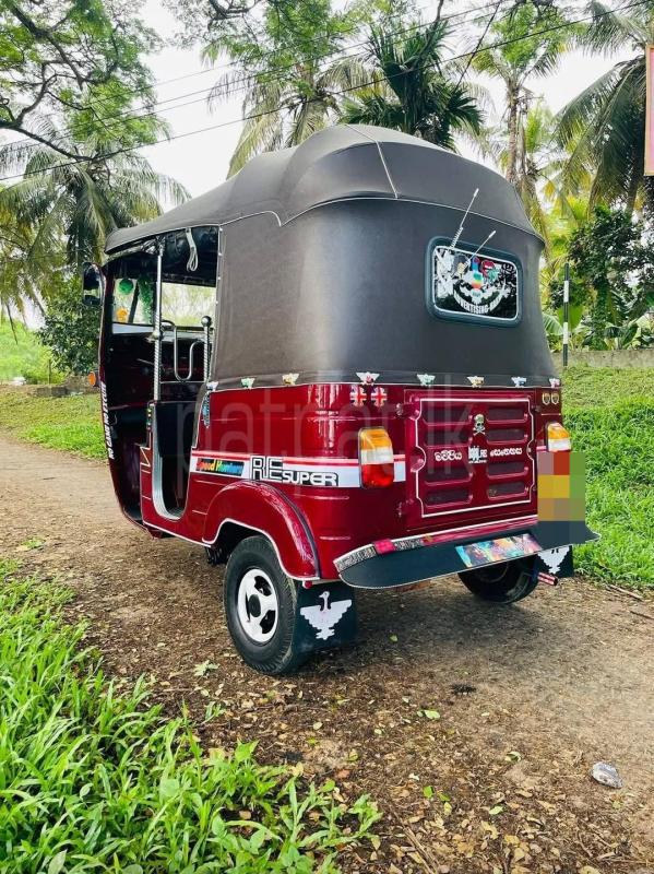 Bajaj Three Wheel 2004 - භාවිතා කරන ලද ත්‍රිරෝද රථය sale in Sri Lanka - patpat.lk
