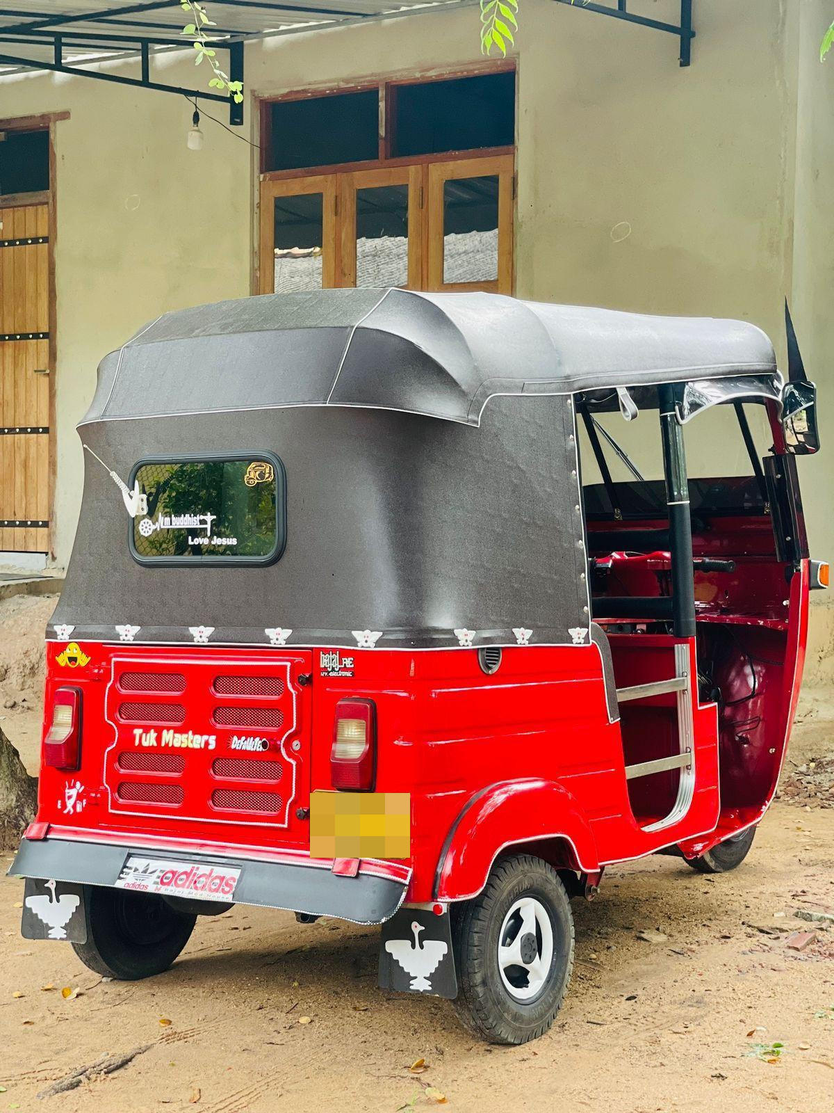 Bajaj Three Wheel 2006 - பயன்படுத்தப்பட்டது முச்சக்கர வண்டி sale in Sri Lanka - patpat.lk