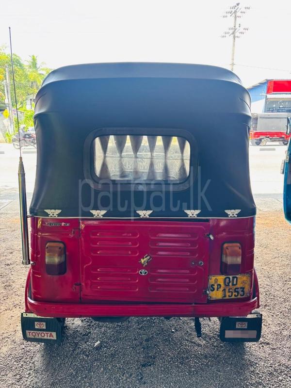Bajaj Three Wheel 2006 - பயன்படுத்தப்பட்டது முச்சக்கர வண்டி sale in Sri Lanka - patpat.lk