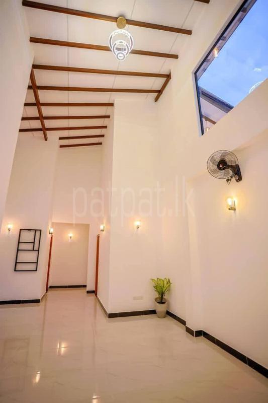 House for Sale in Athurugiriya