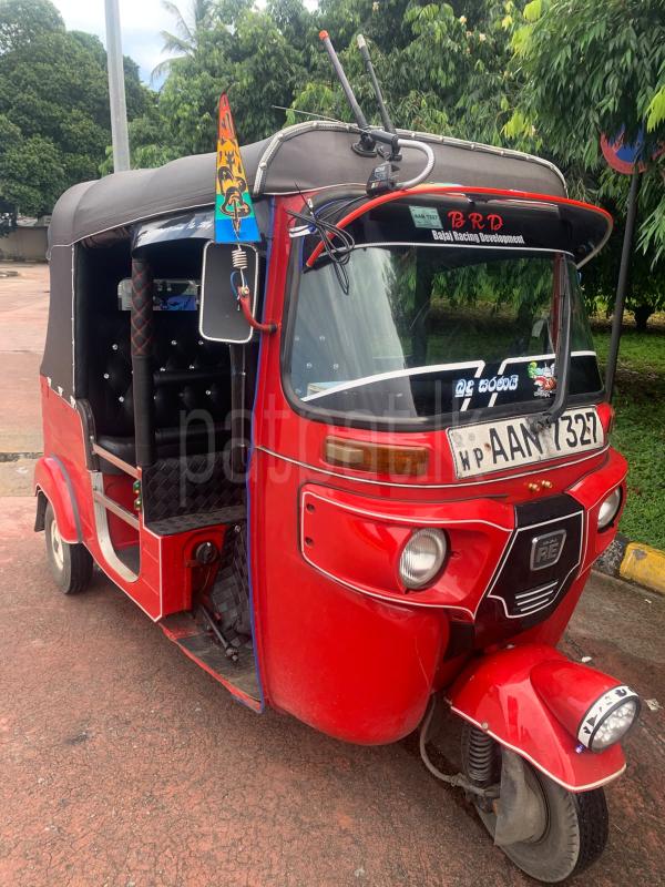 Bajaj 4 stroke 2013 - பயன்படுத்தப்பட்டது முச்சக்கர வண்டி sale in Sri Lanka - patpat.lk