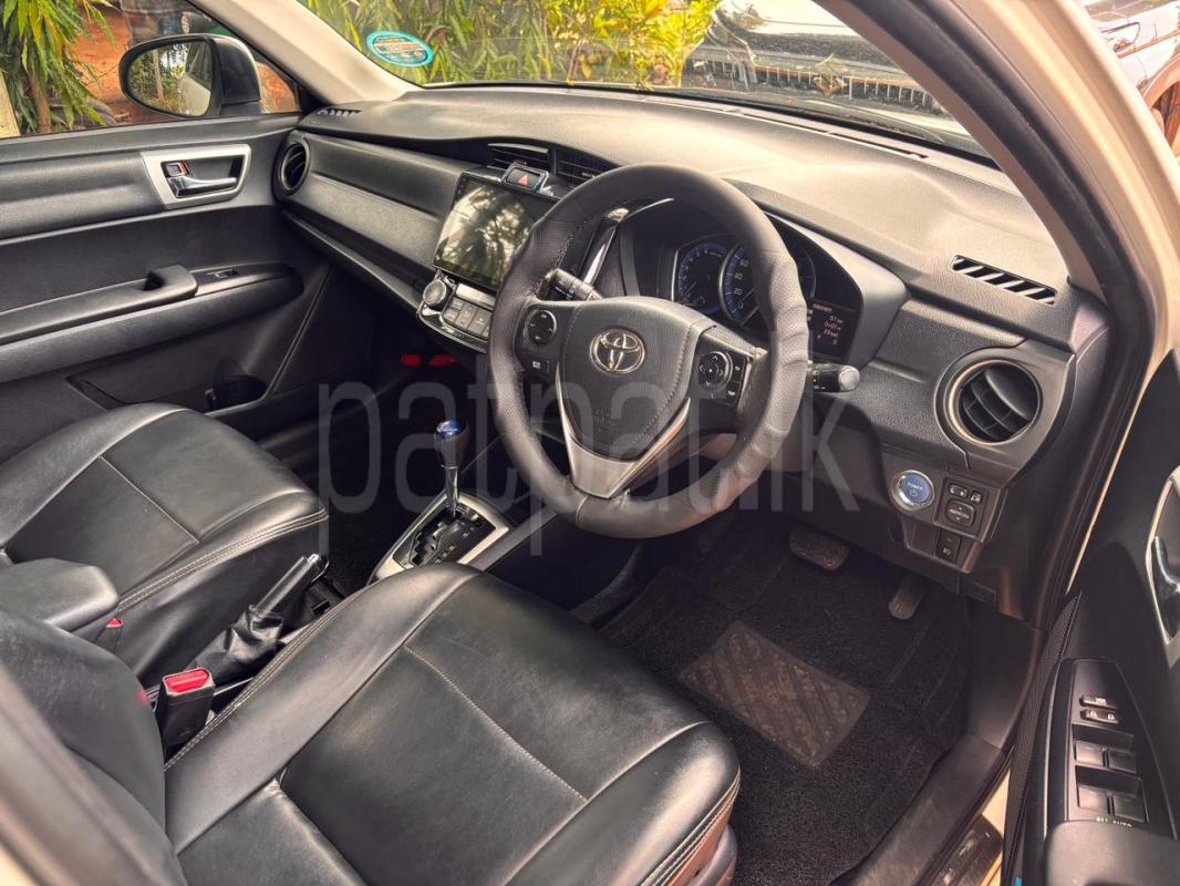 Toyota Corolla 2016 - பயன்படுத்தப்பட்டது கார் sale in Sri Lanka - patpat.lk
