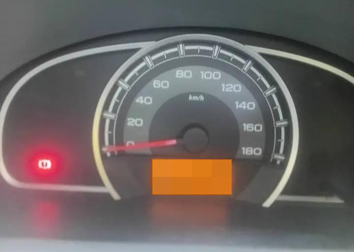 Suzuki Alto 2015 - භාවිතා කරන ලද කාර් sale in Sri Lanka - patpat.lk