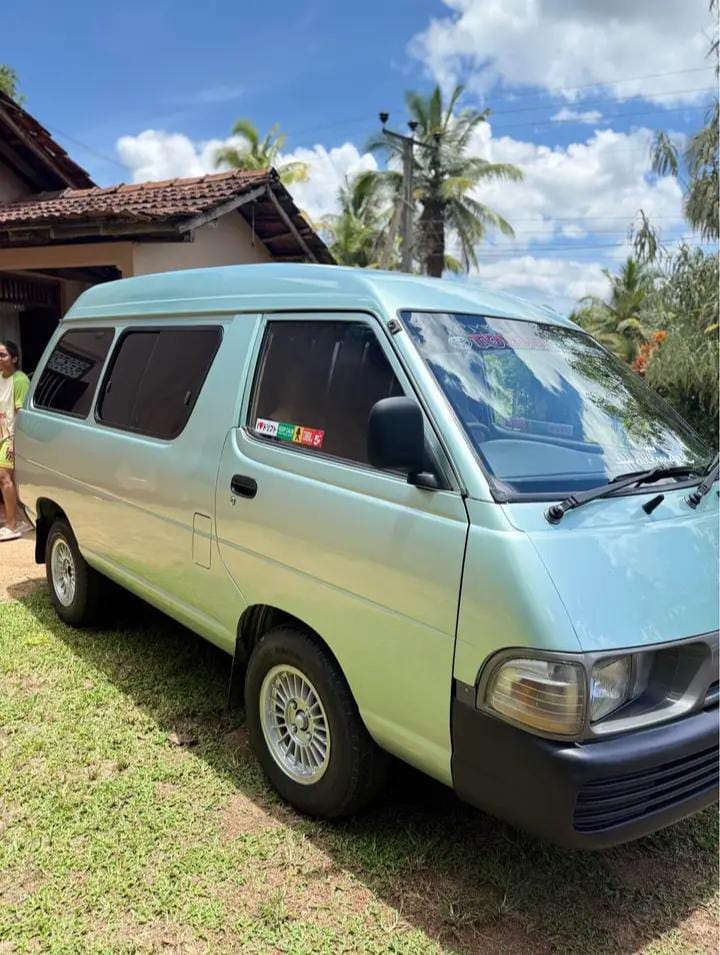 Toyota TownAce 1993 - Reconditioned Van sale in Sri Lanka - patpat.lk
