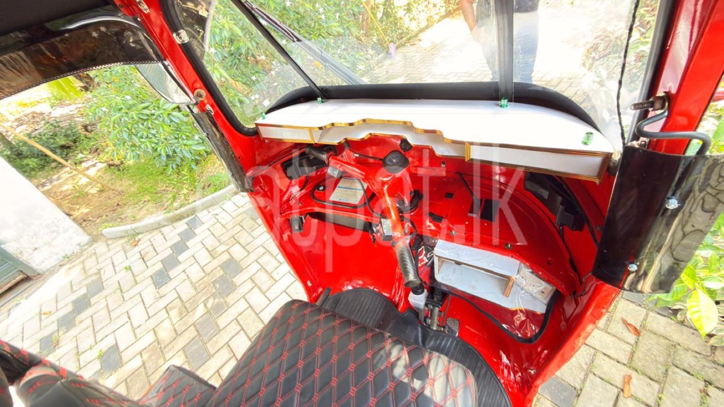 Bajaj 2 stroke 2006 - பயன்படுத்தப்பட்டது முச்சக்கர வண்டி sale in Sri Lanka - patpat.lk