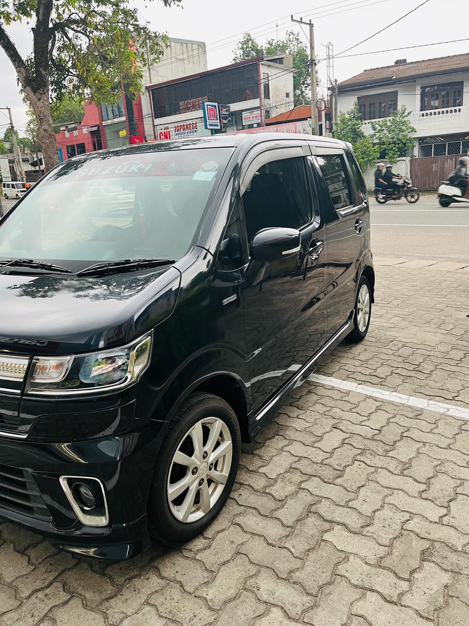 Suzuki Wagon R 2017 - Reconditioned Car sale in Sri Lanka - patpat.lk