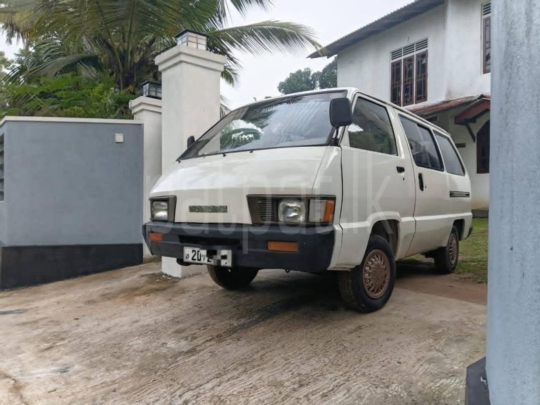 Toyota TownAce 2012 - பயன்படுத்தப்பட்டது வேன் sale in Sri Lanka - patpat.lk