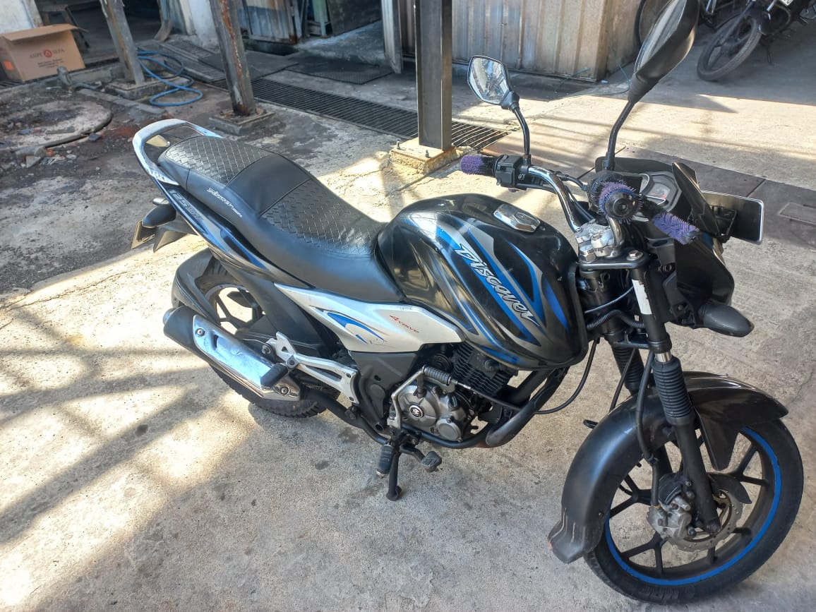 Bajaj Discover 2012 - பயன்படுத்தப்பட்டது பைக் sale in Sri Lanka - patpat.lk