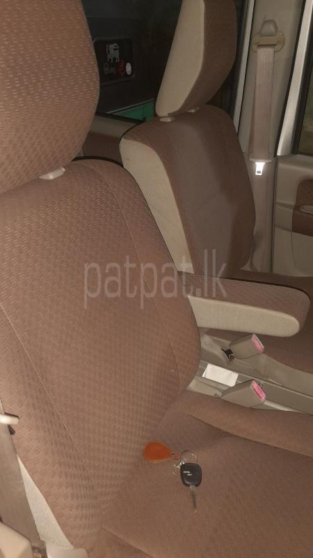 Nissan Clipper 2015 - பயன்படுத்தப்பட்டது வேன் sale in Sri Lanka - patpat.lk