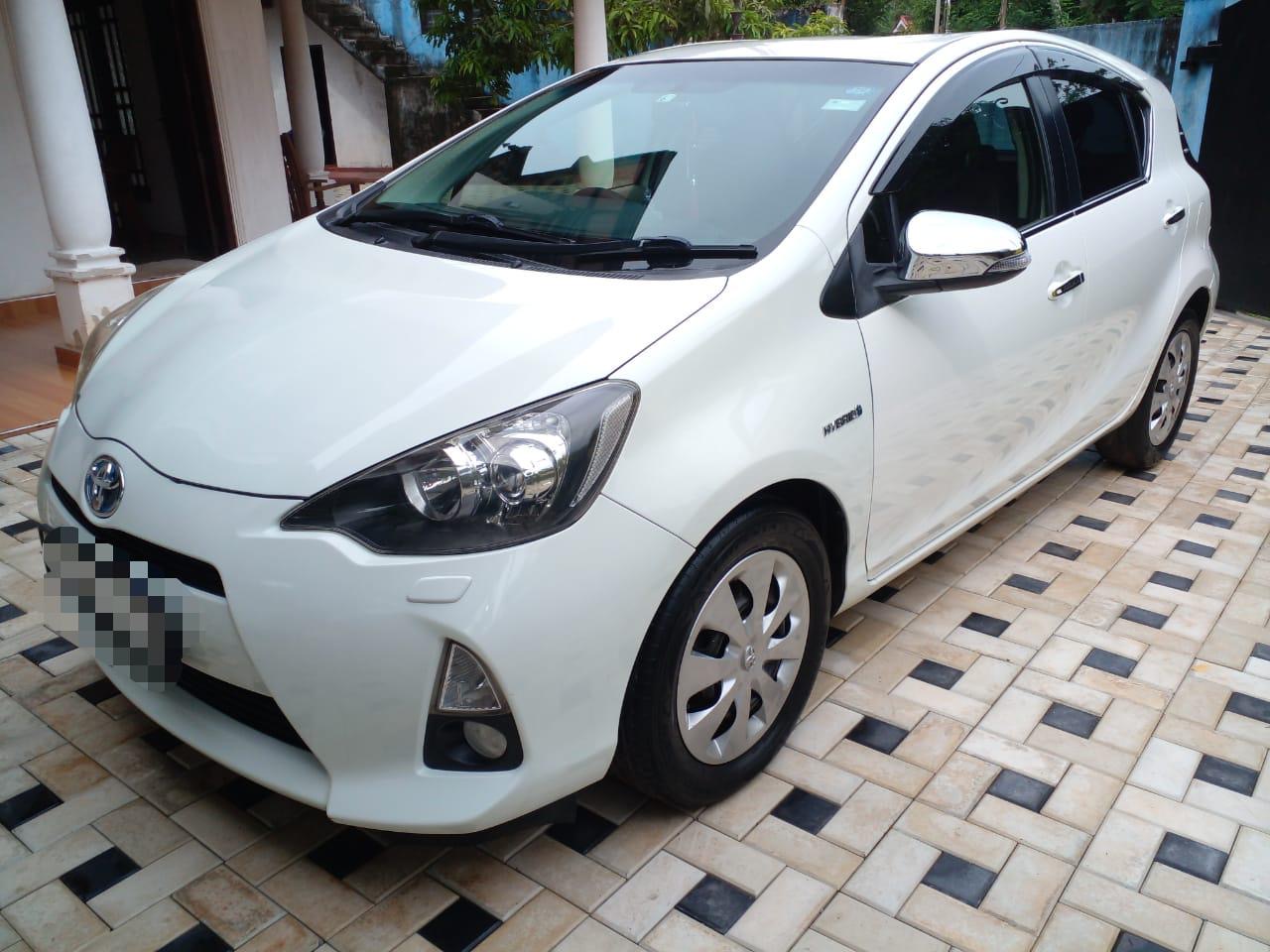 Toyota Aqua 2012 - භාවිතා කරන ලද කාර් sale in Sri Lanka - patpat.lk