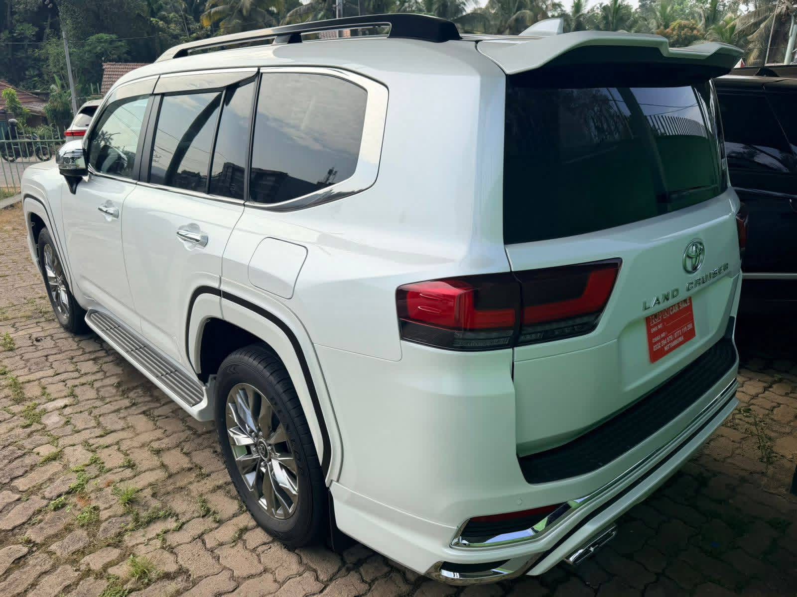 Advertisement image 3