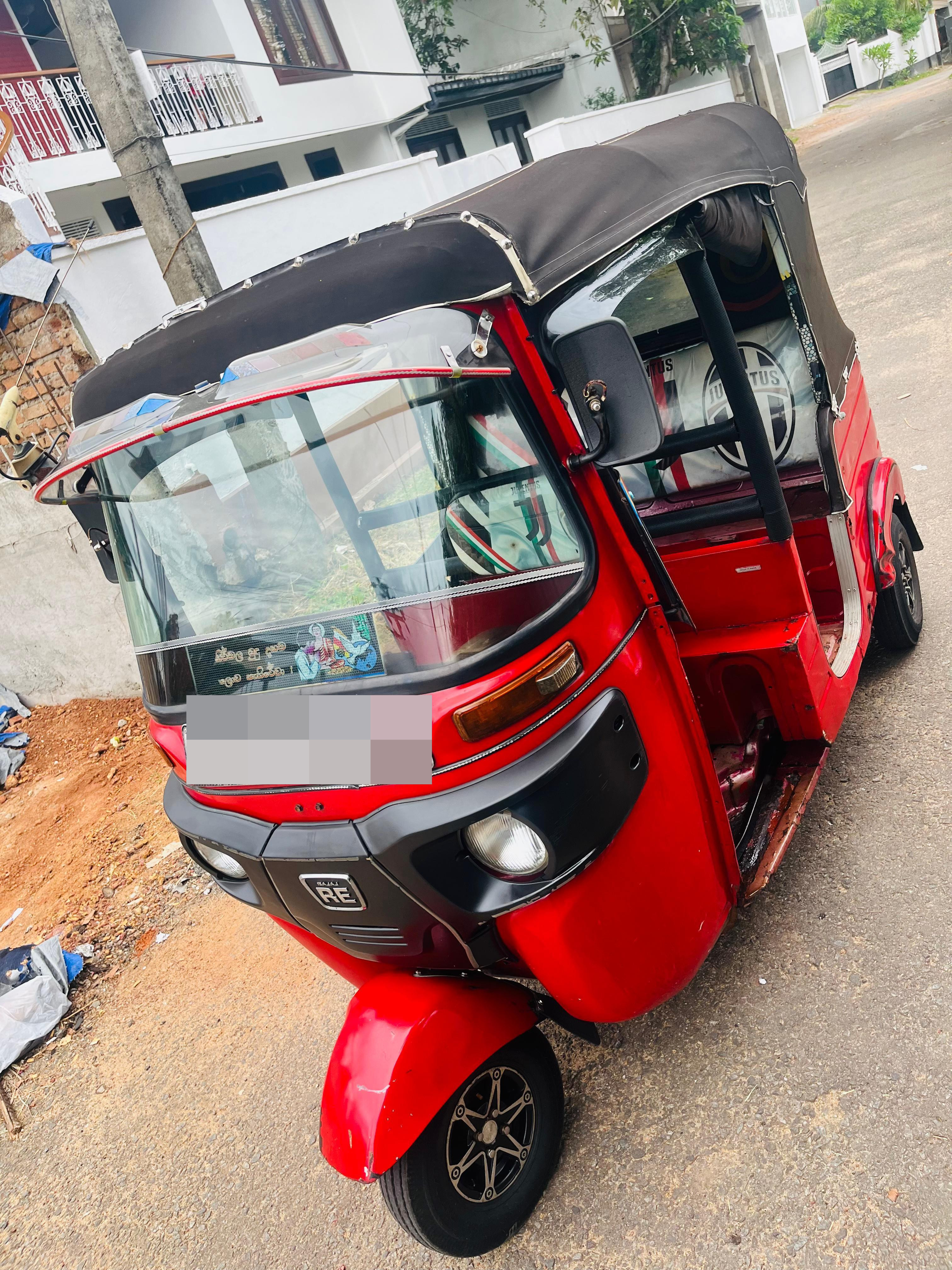 Bajaj Three Wheel 2015 - Used Three wheeler sale in Sri Lanka - patpat.lk