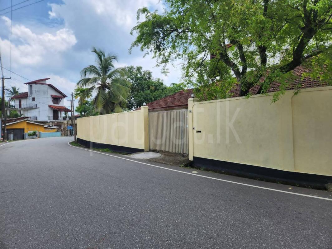 House for Sale in Pita Kotte