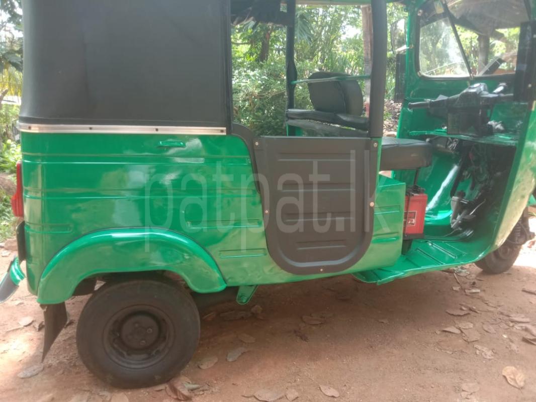 Bajaj 4 stroke 2009 - பயன்படுத்தப்பட்டது முச்சக்கர வண்டி sale in Sri Lanka - patpat.lk