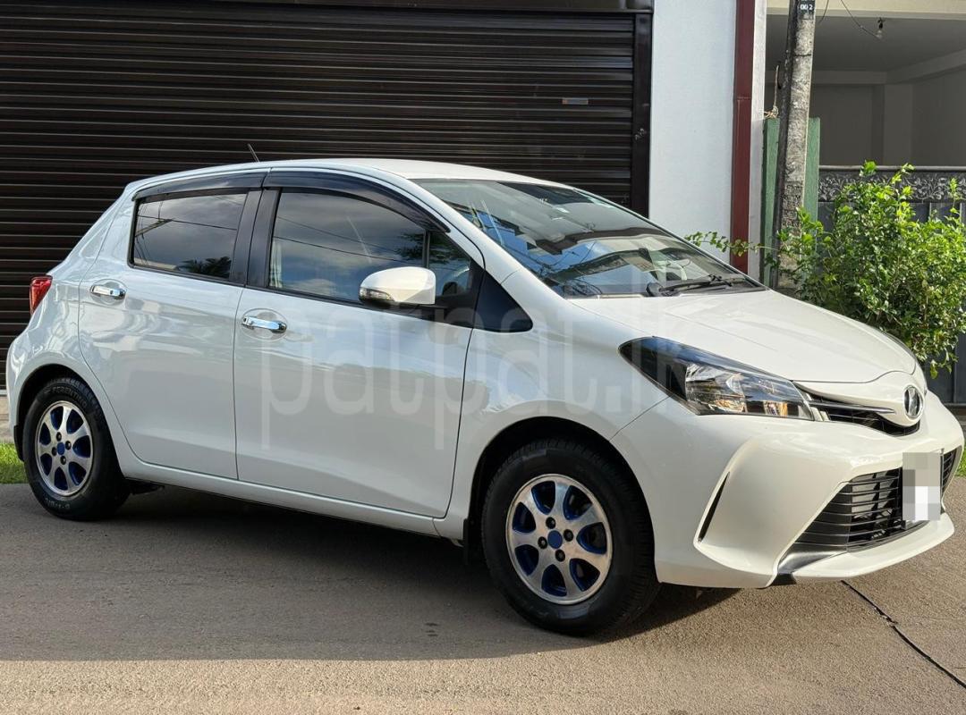 Toyota Vitz 2016 - பயன்படுத்தப்பட்டது கார் sale in Sri Lanka - patpat.lk