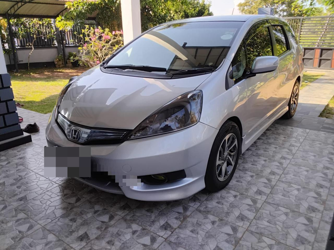 Honda Shuttle 2013 ads-image-1