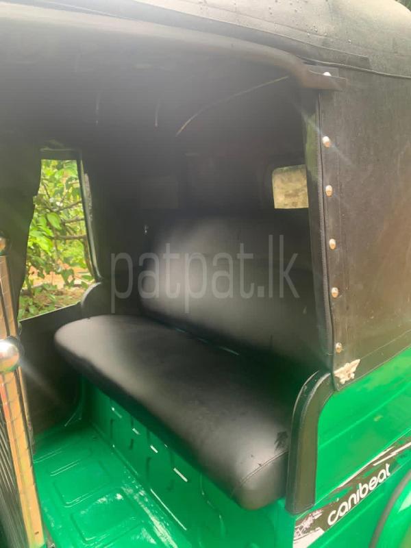 Bajaj Three Wheel 2015 - பயன்படுத்தப்பட்டது முச்சக்கர வண்டி sale in Sri Lanka - patpat.lk