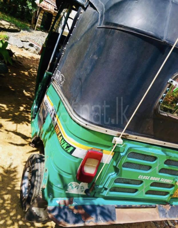 Bajaj Three Wheel 2012 - Used Three wheeler sale in Sri Lanka - patpat.lk