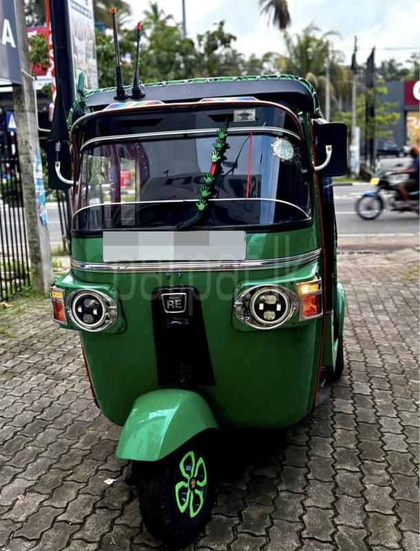 Bajaj Three Wheel 2010 - பயன்படுத்தப்பட்டது முச்சக்கர வண்டி sale in Sri Lanka - patpat.lk