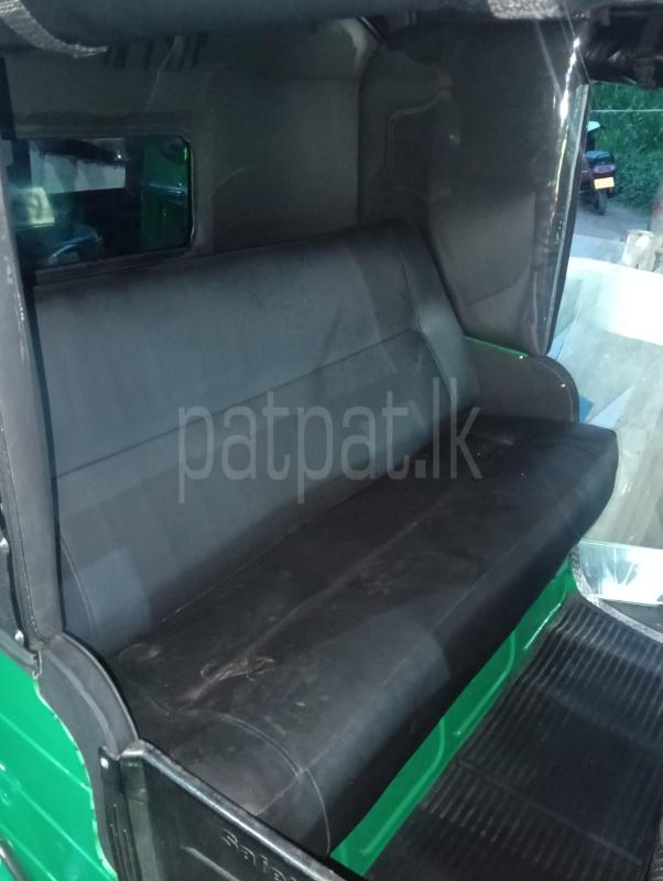 Bajaj 4 stroke 2011 - பயன்படுத்தப்பட்டது முச்சக்கர வண்டி sale in Sri Lanka - patpat.lk