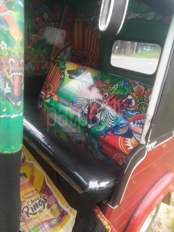Bajaj Three Wheel 2015 - பயன்படுத்தப்பட்டது முச்சக்கர வண்டி sale in Sri Lanka - patpat.lk