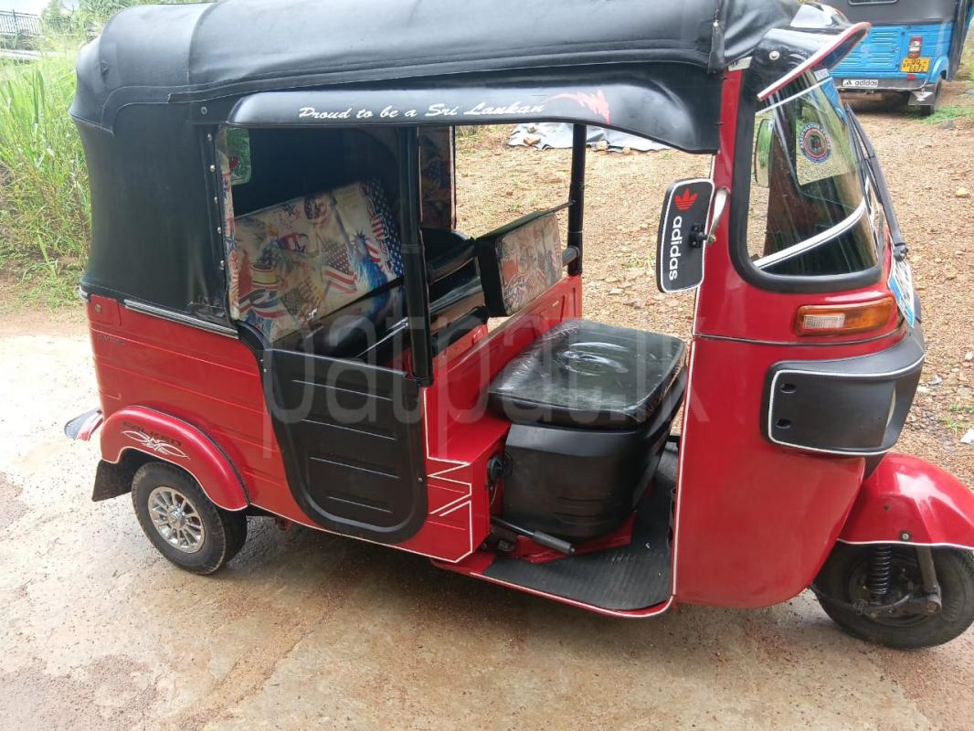 Bajaj Three Wheel 2019 - பயன்படுத்தப்பட்டது முச்சக்கர வண்டி sale in Sri Lanka - patpat.lk