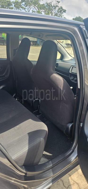 Toyota Vitz 2016 - பயன்படுத்தப்பட்டது கார் sale in Sri Lanka - patpat.lk