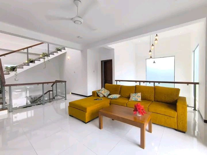 House for Sale in Athurugiriya