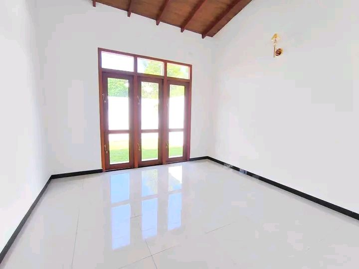 House for Sale in Athurugiriya