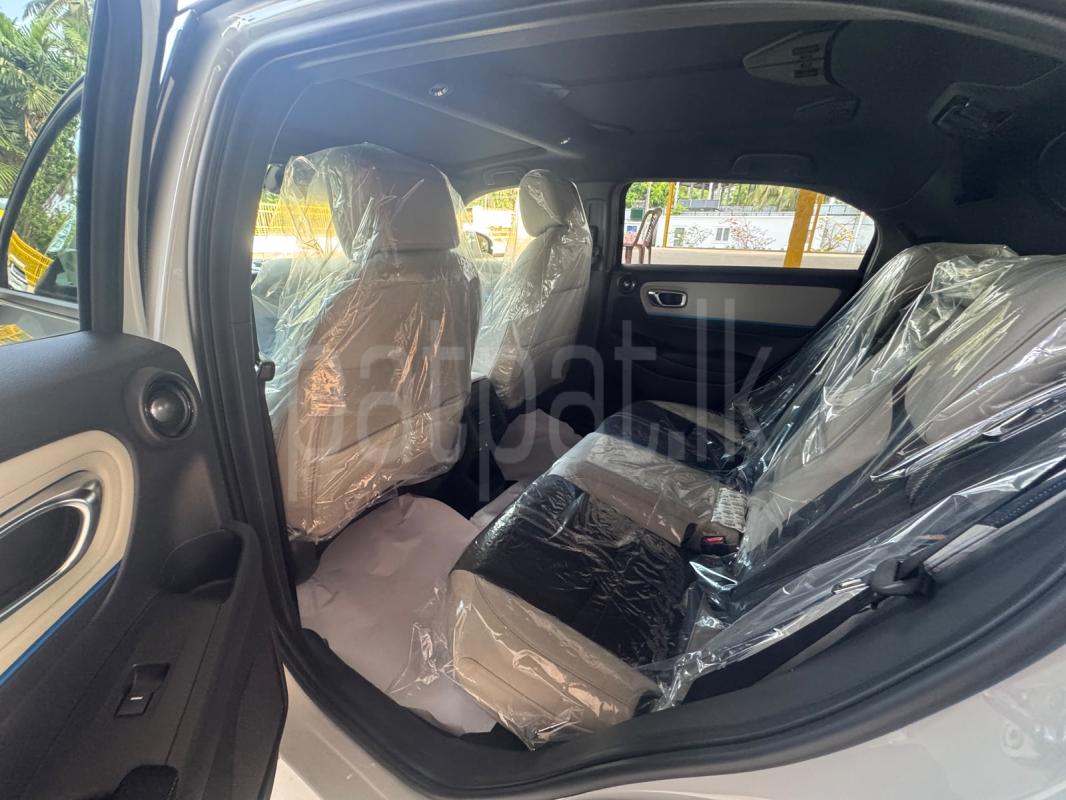 Honda Vezel 2026 - අලුත් SUV රථය sale in Sri Lanka - patpat.lk