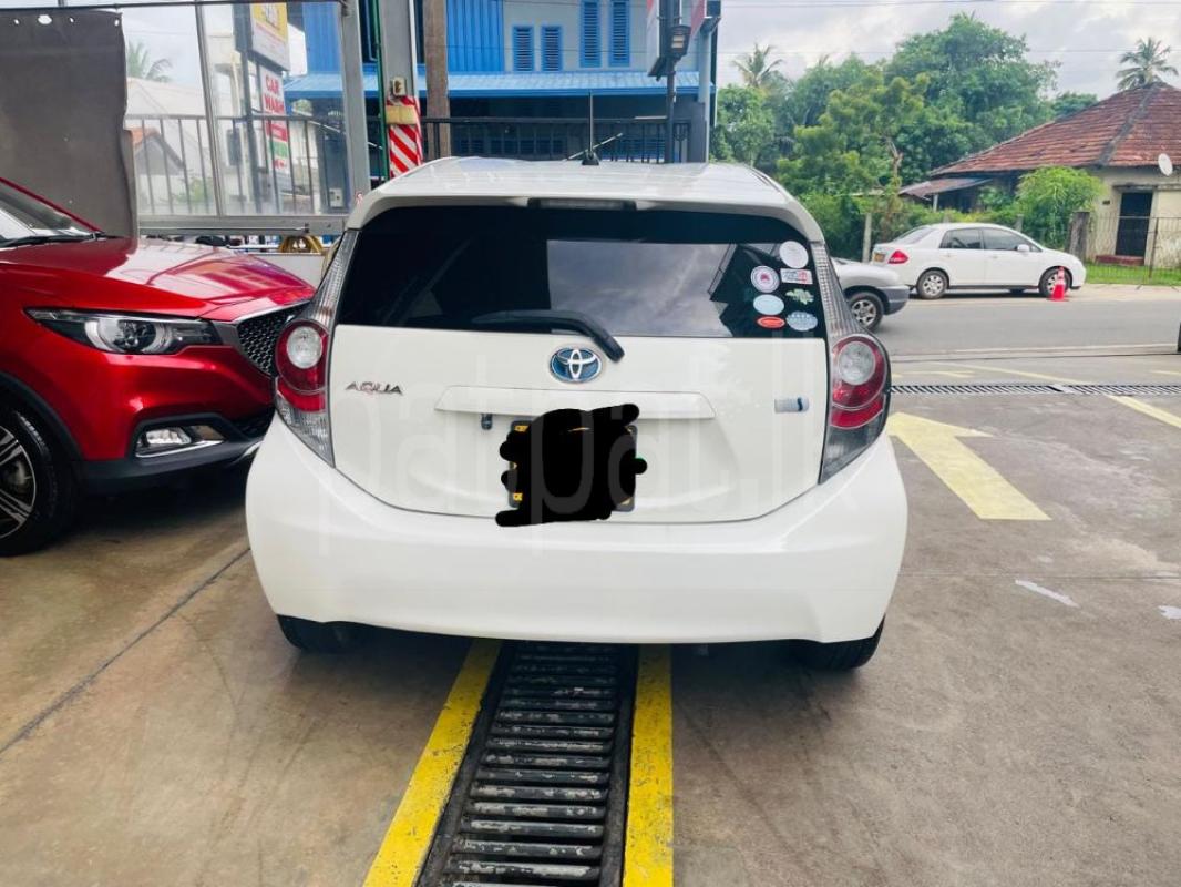 Toyota Aqua 2012 - Used Car sale in Sri Lanka - patpat.lk