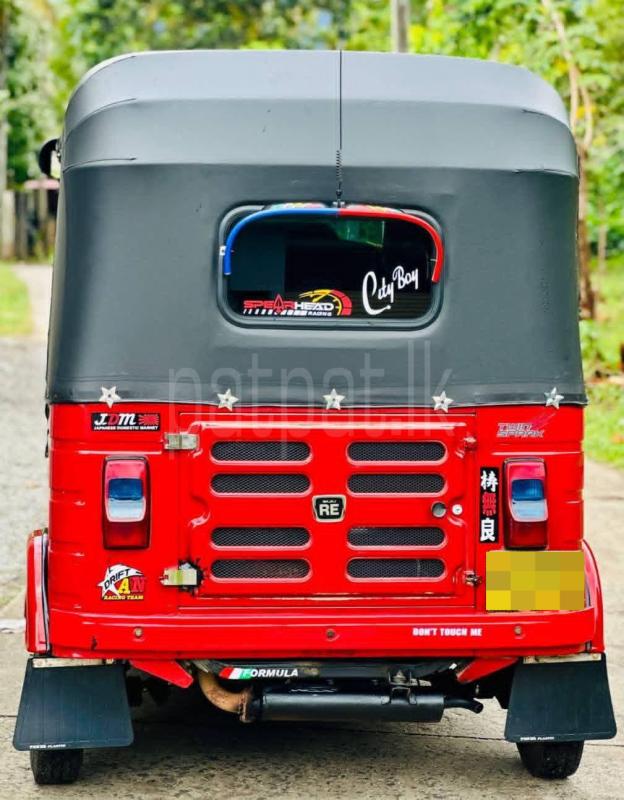 Bajaj Three Wheel 2017 - பயன்படுத்தப்பட்டது முச்சக்கர வண்டி sale in Sri Lanka - patpat.lk