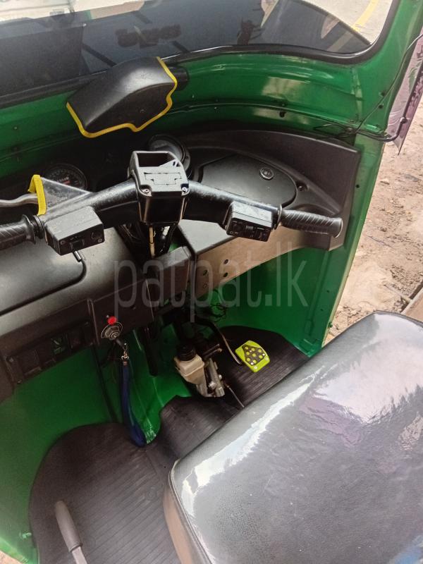 Bajaj Three Wheel 2012 - பயன்படுத்தப்பட்டது முச்சக்கர வண்டி sale in Sri Lanka - patpat.lk